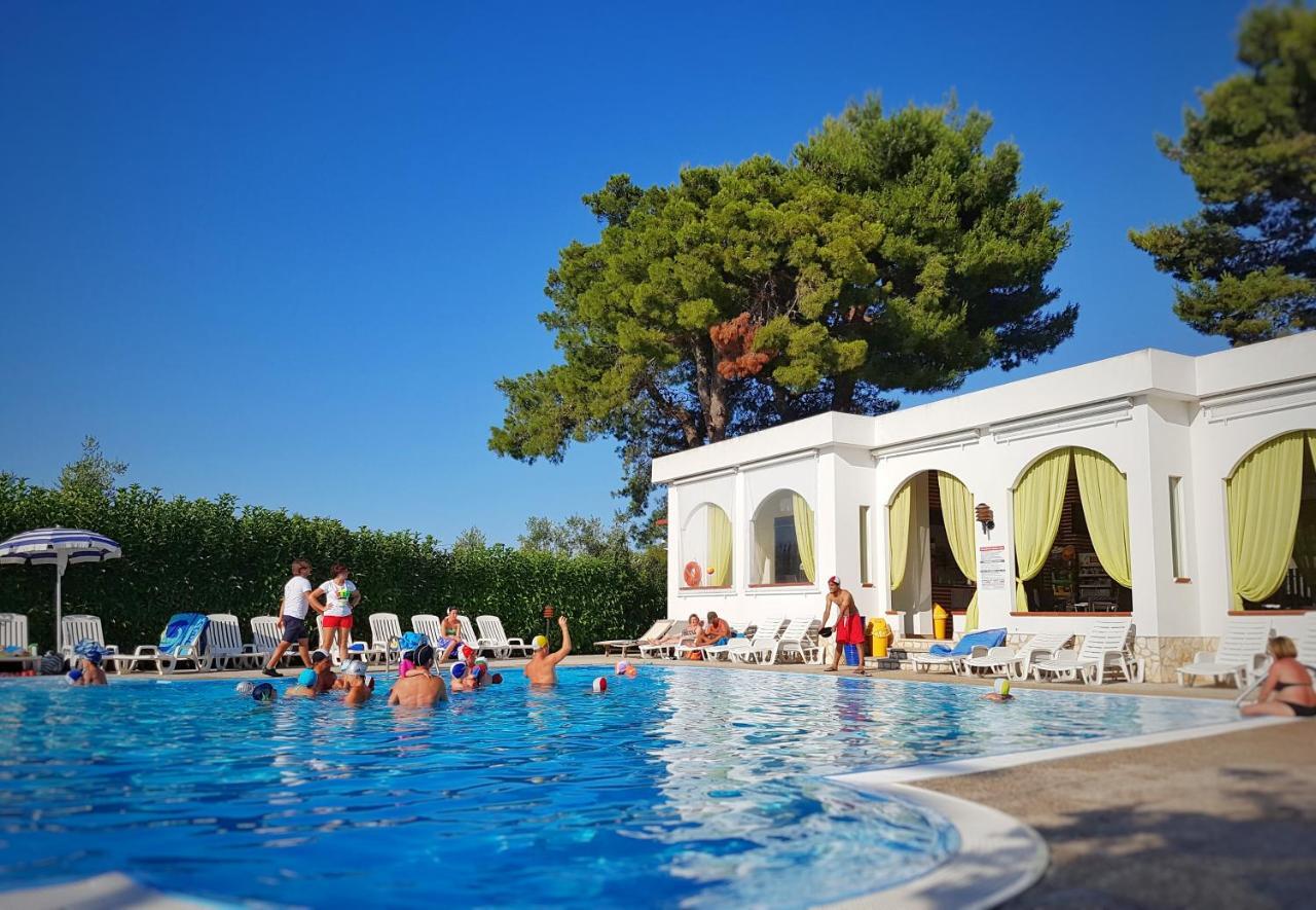 Villaggio Alba Chiara Βιέστε Εξωτερικό φωτογραφία